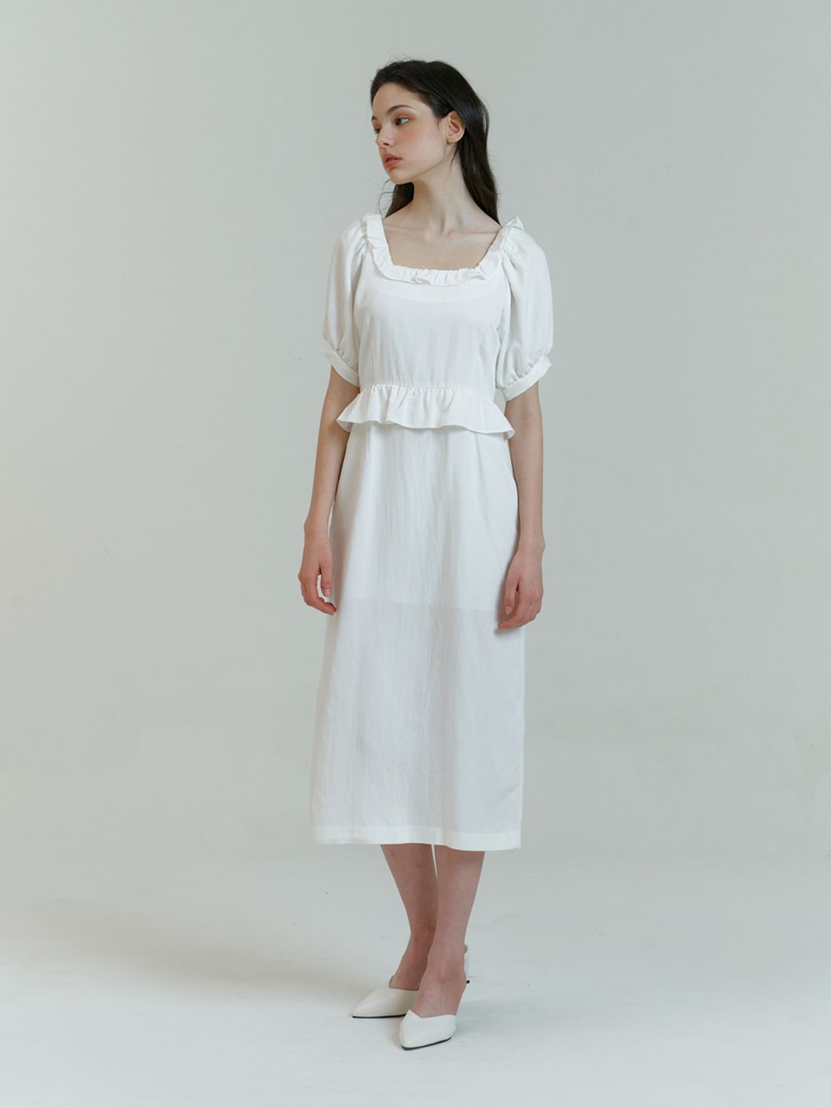 카인더베이비(KINDABABY) White Square Neck Frill One Piece