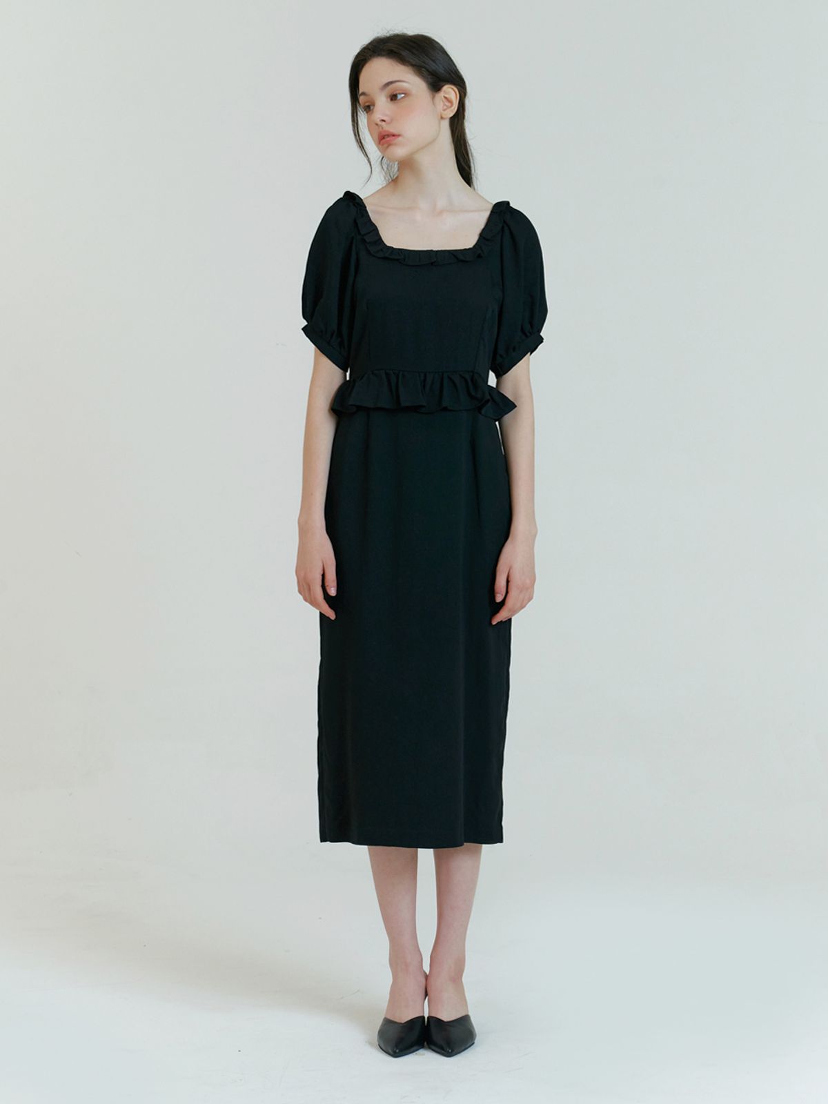 카인더베이비(KINDABABY) Black Square Neck Frill One Piece