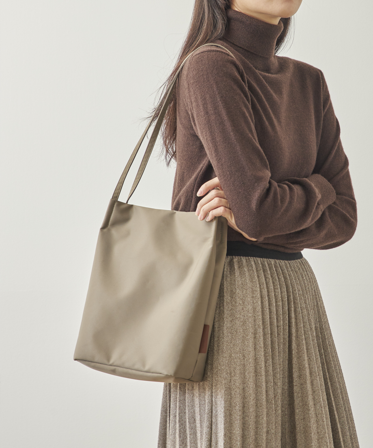 아이띵소(ITHINKSO) SLIM NEAT BAG _ CLASSY 슬림 니트백 _ 클래시