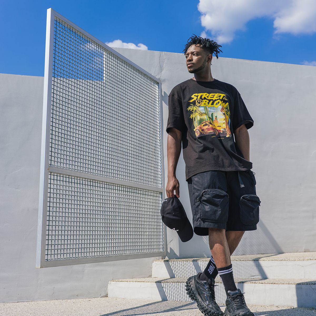 블로우(BLOW) Street Art Work YELLOW T-Shirts