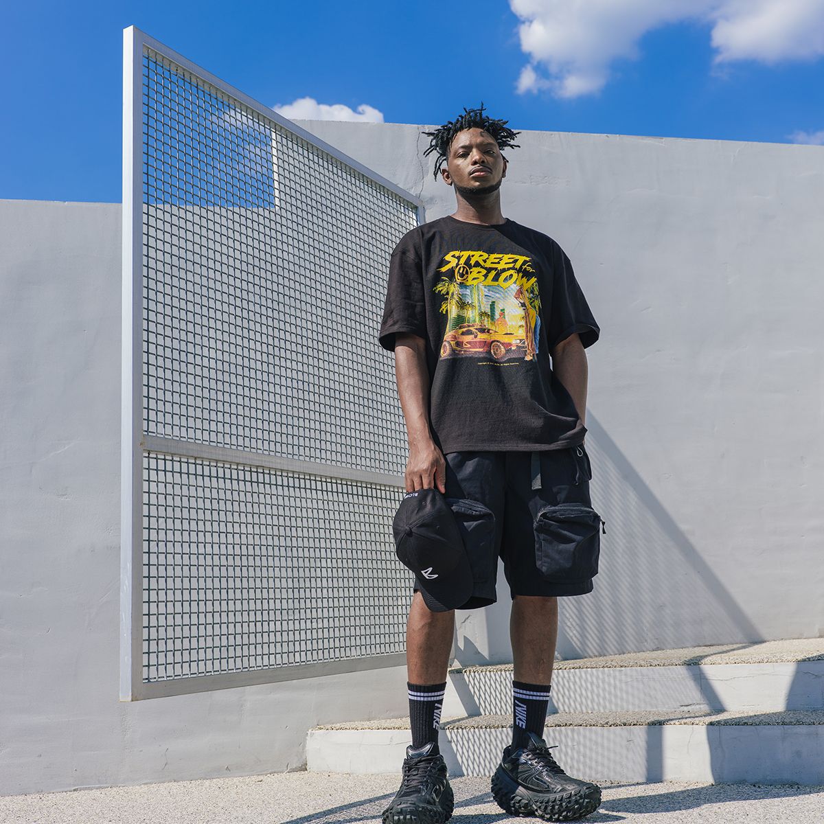 블로우(BLOW) Street Art Work YELLOW T-Shirts