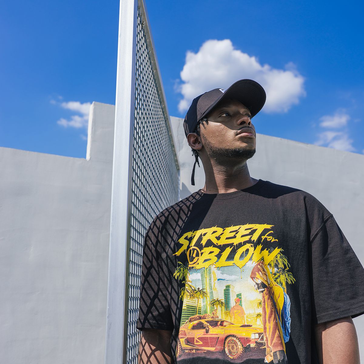 블로우(BLOW) Street Art Work YELLOW T-Shirts
