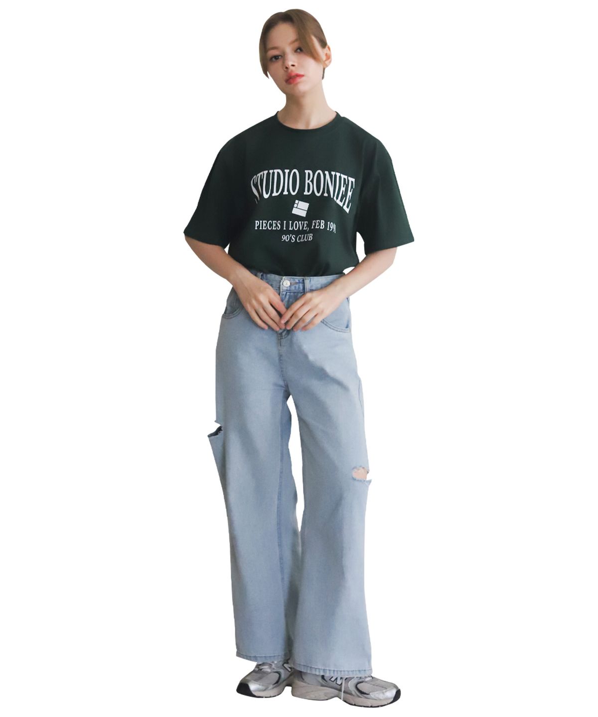 보늬(BONIEE) 아치 레트로 타이포(Arch Retro Typo) 그래픽 루즈 티셔츠 그린