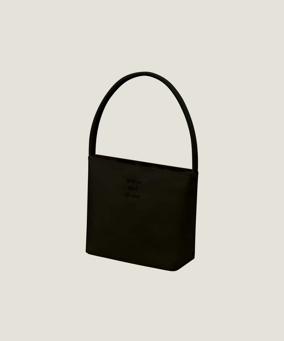 무쿠앤에보니(MUCU AND EBONY) Nearest Bag _ Black
