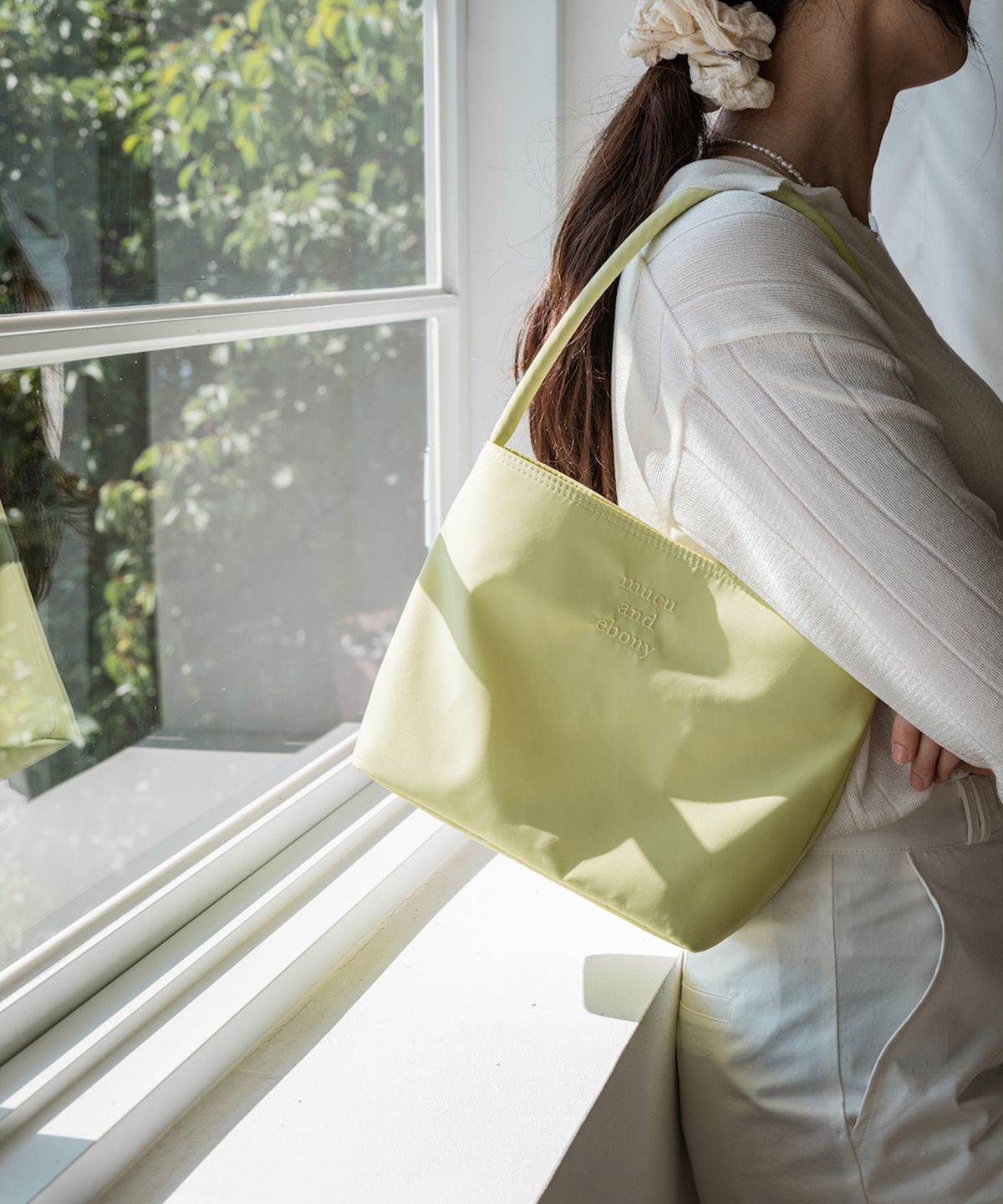 무쿠앤에보니(MUCU AND EBONY) Nearest Bag _ Lime