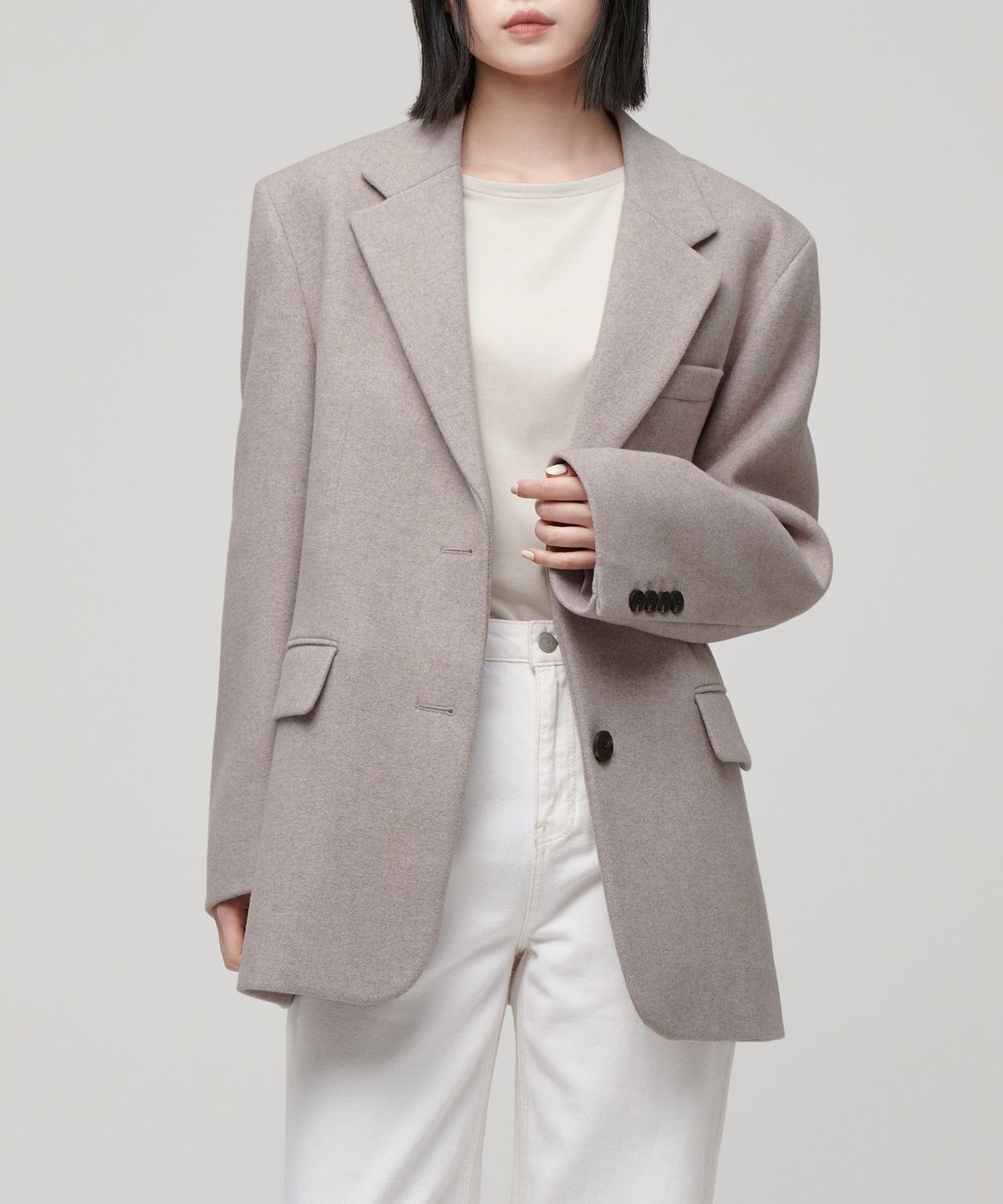 무신사 스탠다드 우먼(MUSINSA STANDARD WOMAN) 우먼즈 울 블렌드 멜톤 오버 숄더 블레이저 [오트밀]