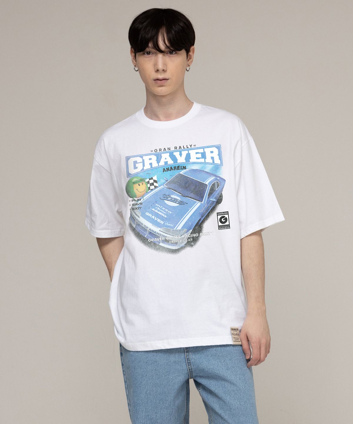 그레이버(GRAVER) [UNISEX]블루 레이싱 스마일 반팔티_화이트
