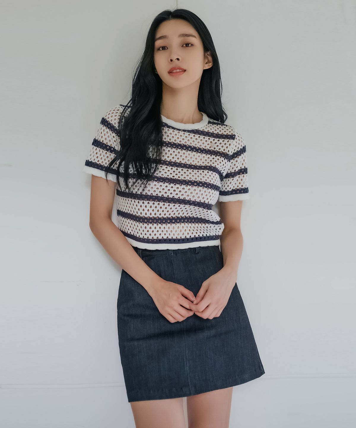하드코어 해피니스(HARDCORE HAPPINESS) SIGNATURE STRIPE CROP KNIT_NAVY