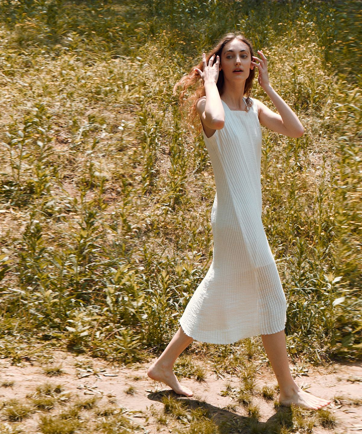 리이(RE RHEE) RAW HEM SQUARE-NECK MIDI DRESS
