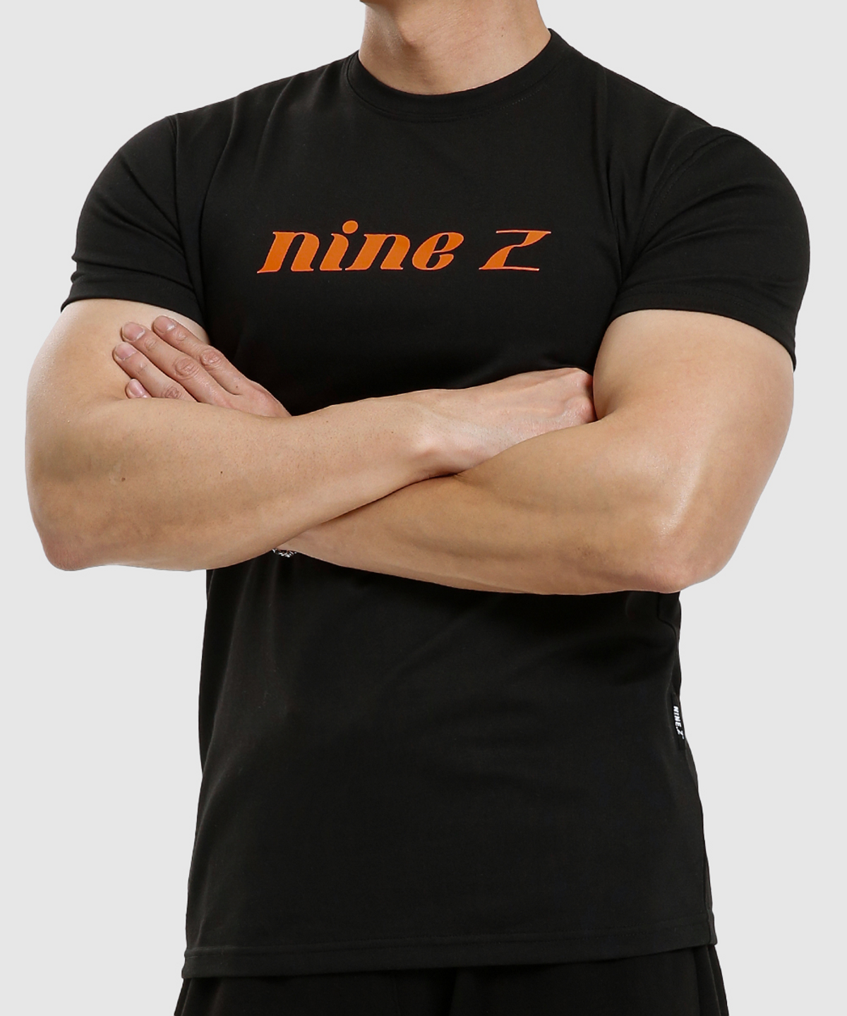 나인제트(NINEZ) 빅로고 텐셀 머슬핏 티셔츠