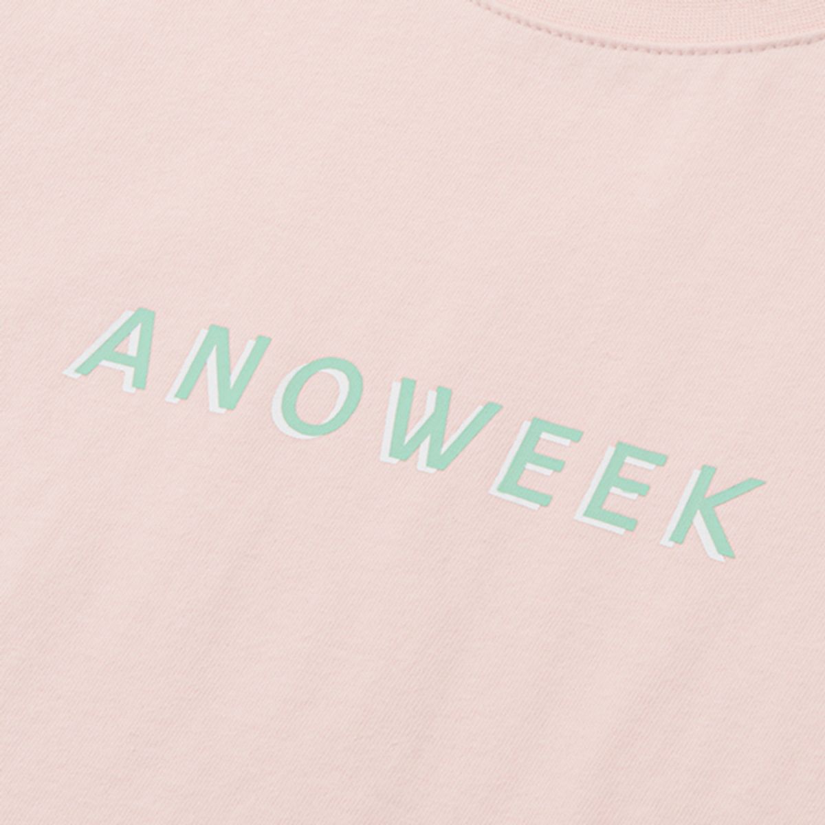 아노윅(ANOWEEK) ANW Gradation Logo Crop T