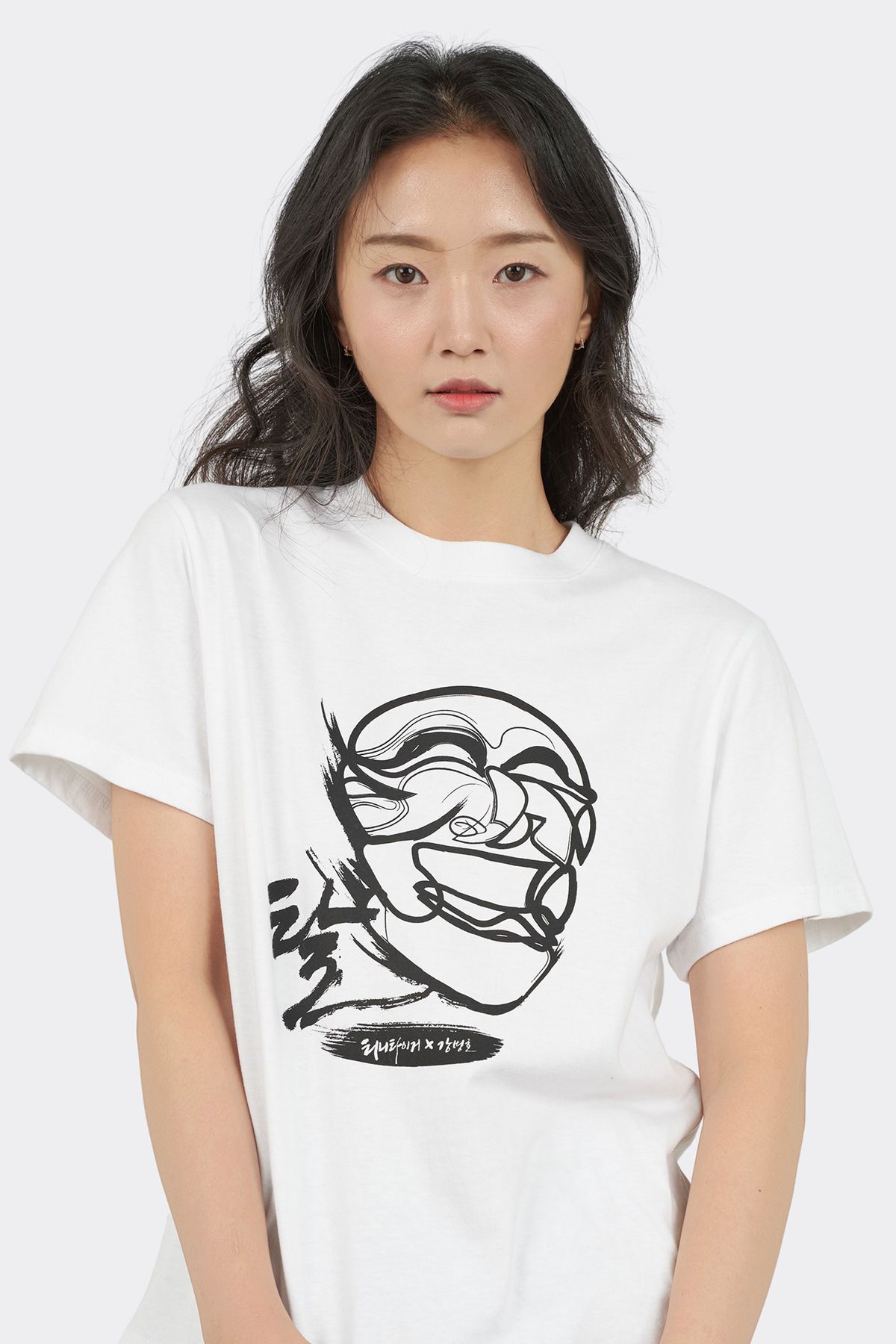 티니타이거(TEENYTIGER) Korea traditional Hahoetal short sleeve t-shirts (White)