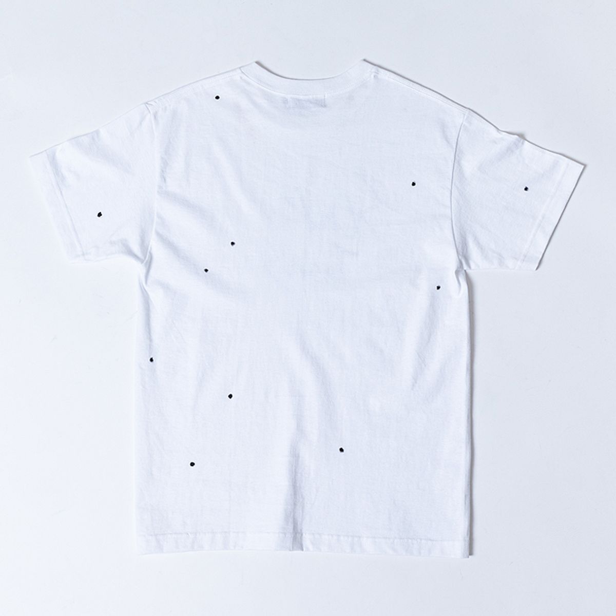스트라이크(STRIKE) 레터링 도트 오버핏 티셔츠 (WHITE-BLACK)