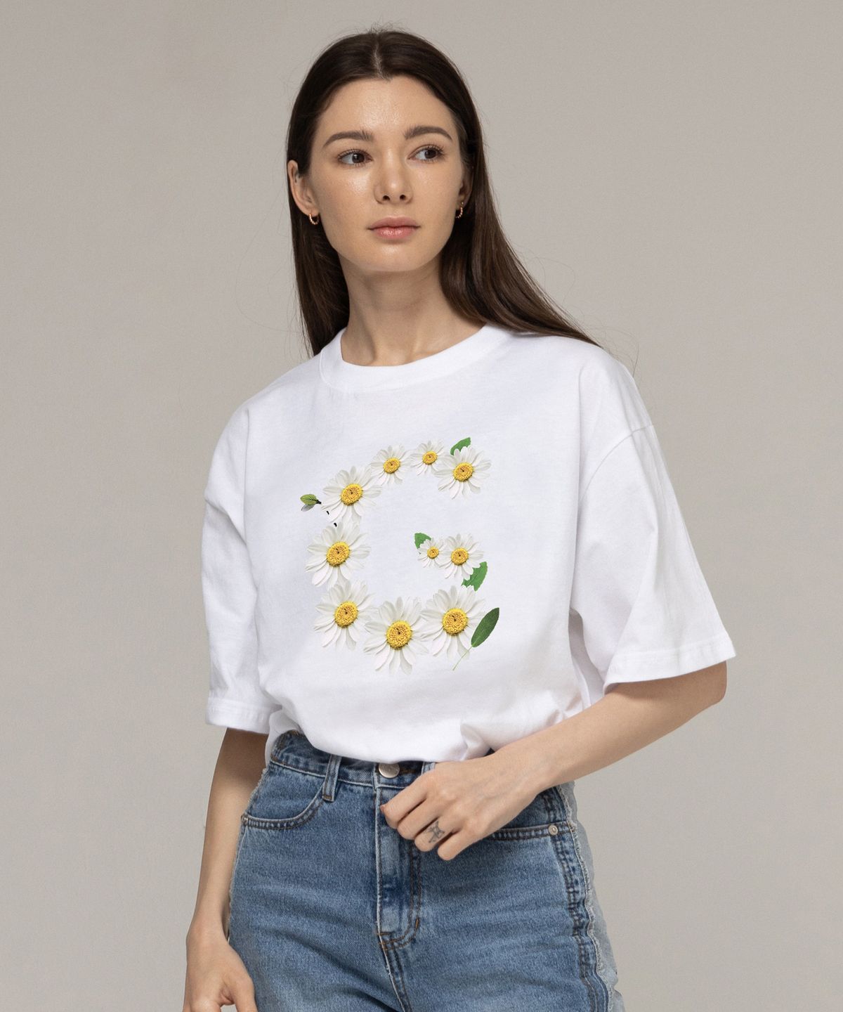 그레이버(GRAVER) [UNISEX]빅 G플라워 스마일 반팔티_화이트