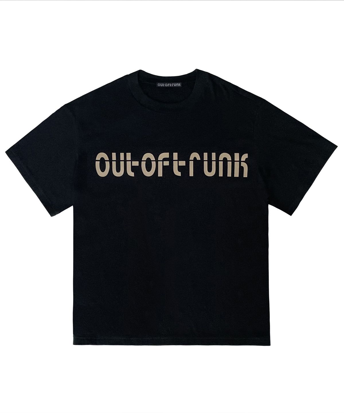 아웃 오브 트렁크(OUT OF TRUNK) Mutt Character Tee (Black)