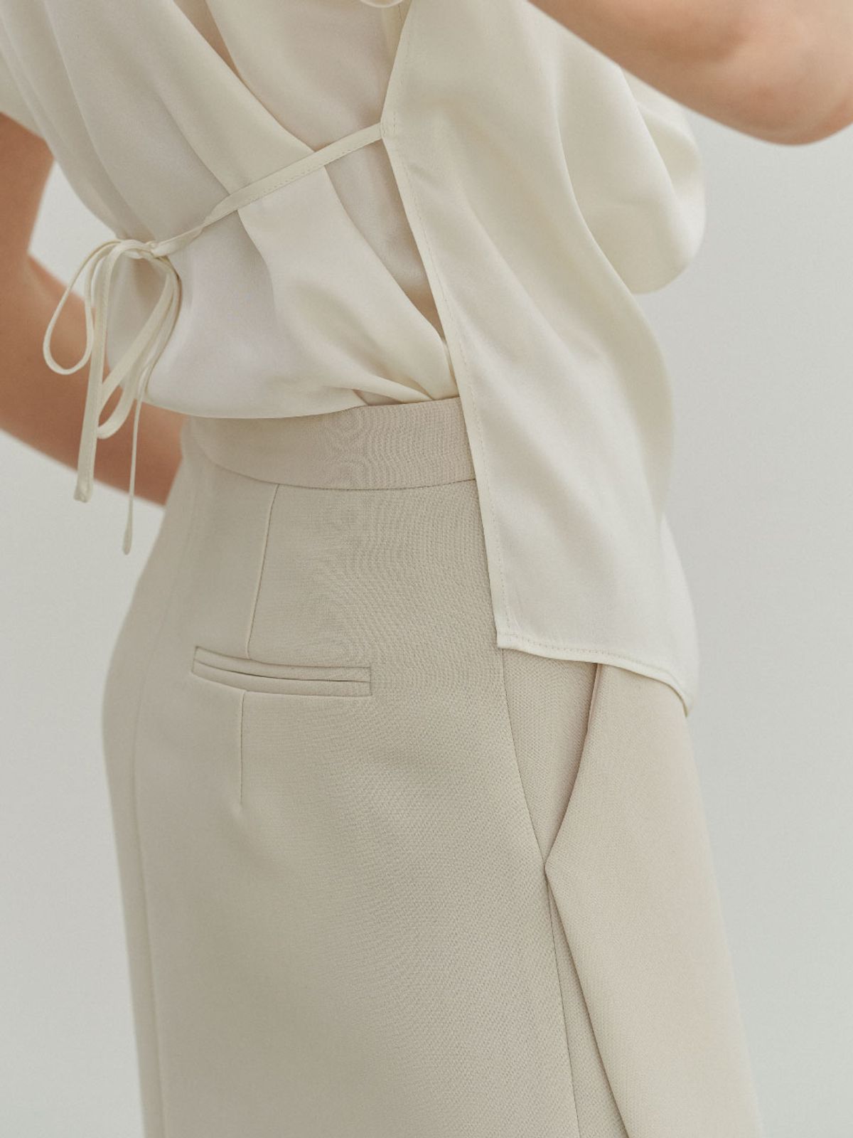 플로우먼(FLOWOMEN) Unbalance slit skirt_Cream