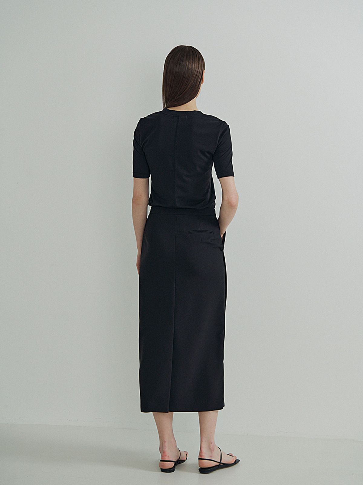 플로우먼(FLOWOMEN) Unbalance slit skirt_Black