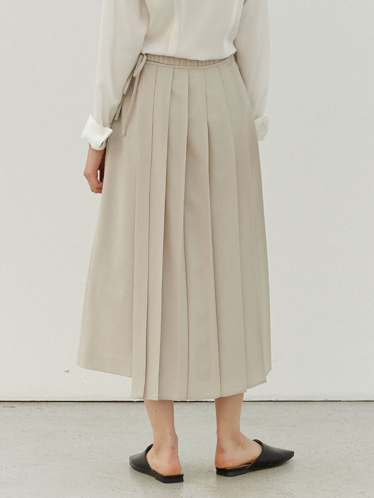 플로우먼(FLOWOMEN) Pleated wrap wool skirt_Sand Beige