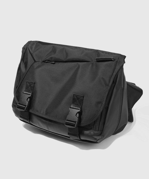 ショルダーバッグ MONSTER REPUBLIC ADVENCE MESSENGER BAG BLACK 160518172922 Amazon.com: Techwear Crossbody Messenger Bag Japanese