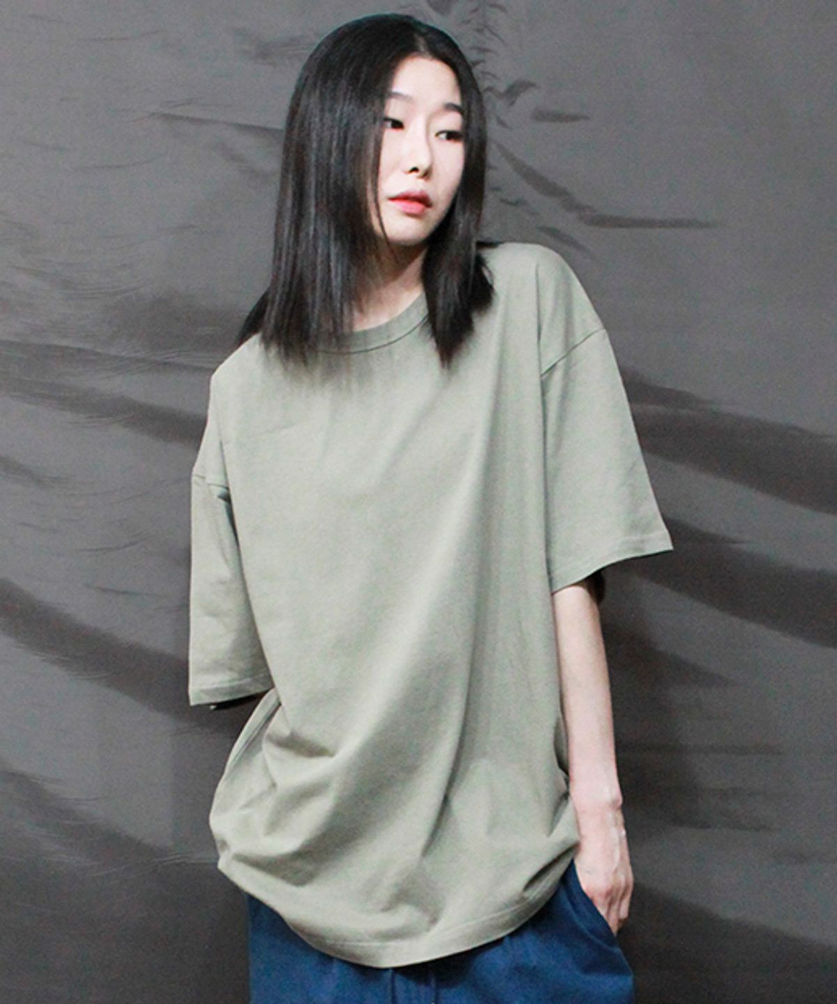 드마크(DEMARC) 오버핏 무지 레이어드 반팔티 라이트카키