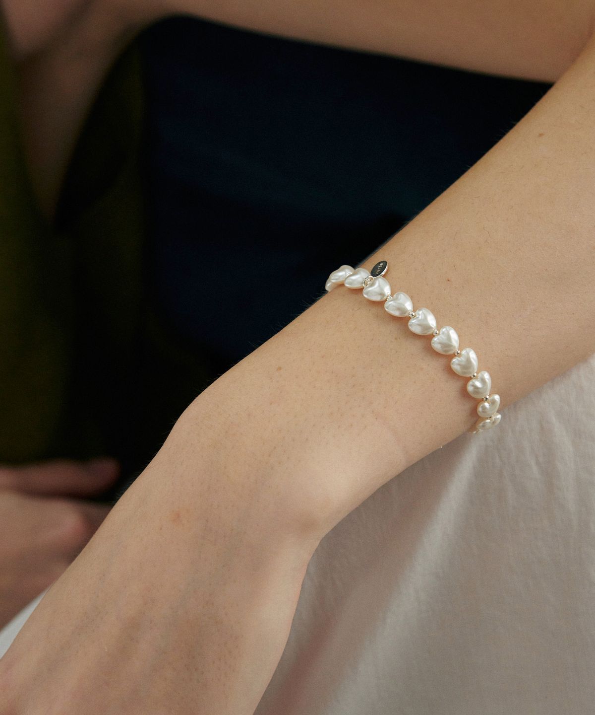 베흐트(VERTE) LIBER PEARL BRACELET - 후기 | 무신사 베흐트(VERTE)  LIBER PEARL BRACELET - 후기 | 무신사