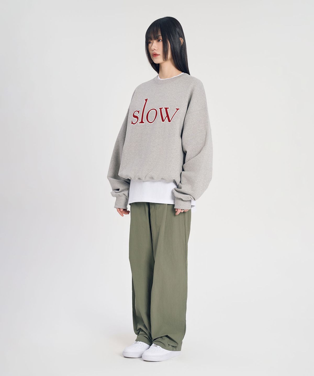 슬로우 레코드 하우스(SLOW RECORD HOUSE) 나일론 원턱 팬츠_카키