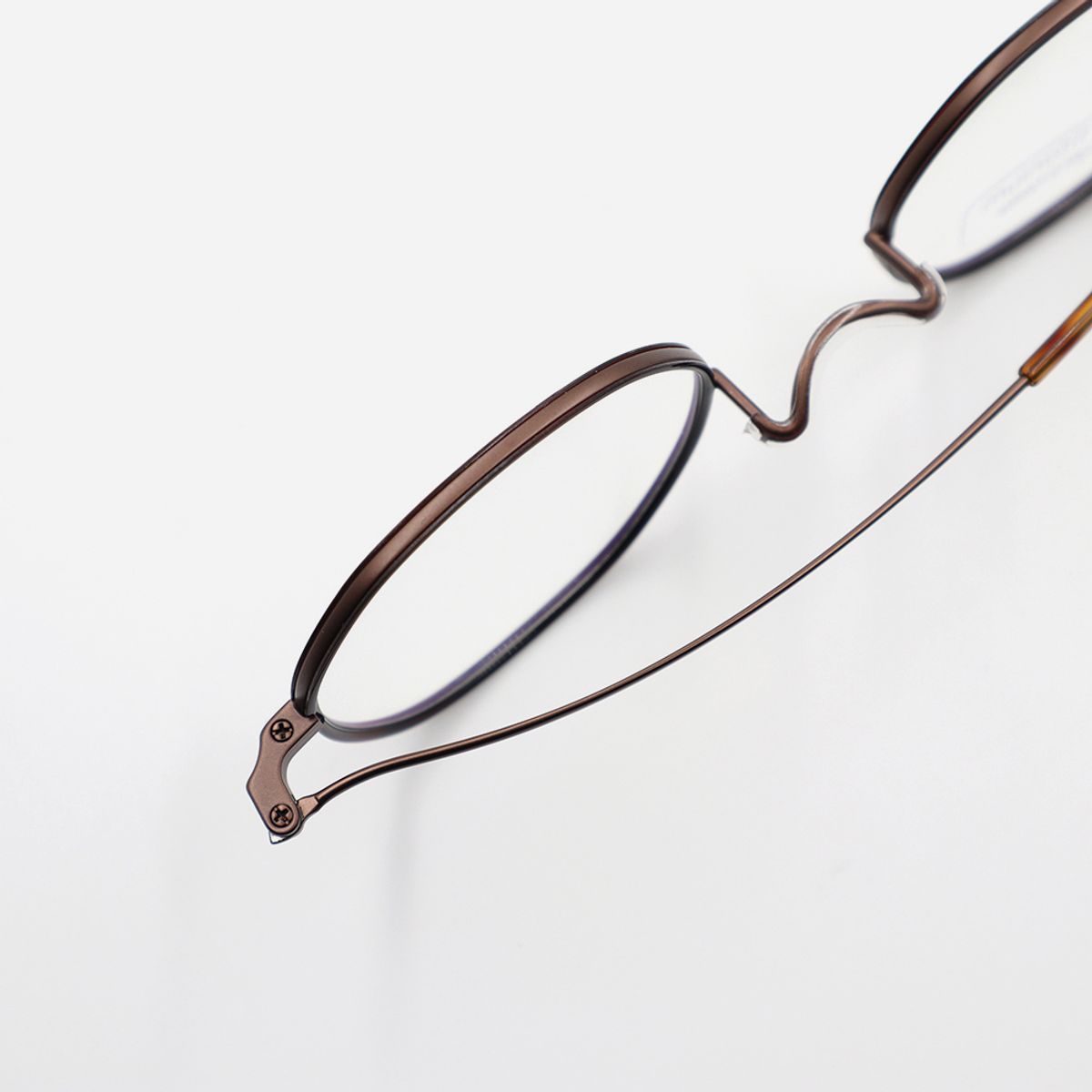 알로아이웨어(ALO EYEWEAR) [Nose Saddle] AL8205 1016M 노즈새들 티타늄 옥타곤 엔틱 브라운 안경테