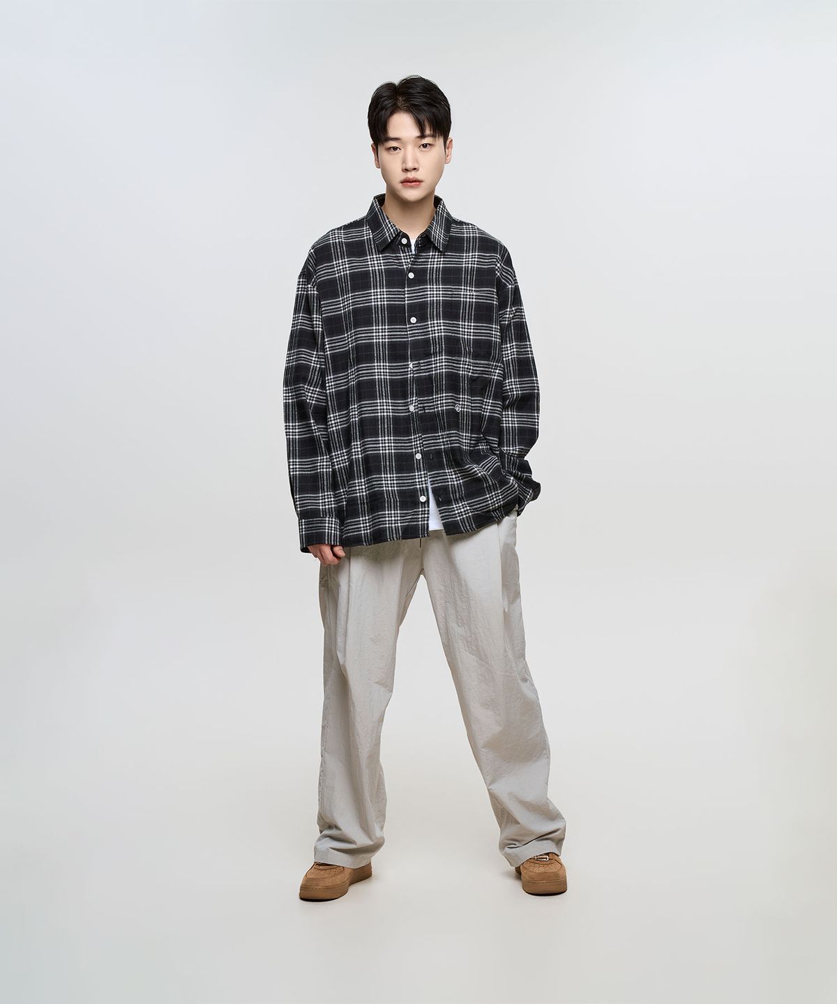 슬로우 레코드 하우스(SLOW RECORD HOUSE) 나일론 원턱 팬츠_라이트그레이