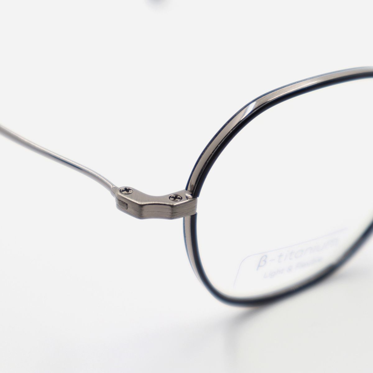 알로아이웨어(ALO EYEWEAR) [Nose Saddle] AL8205 1811M 노즈새들 티타늄 옥타곤 블랙/실버 안경테