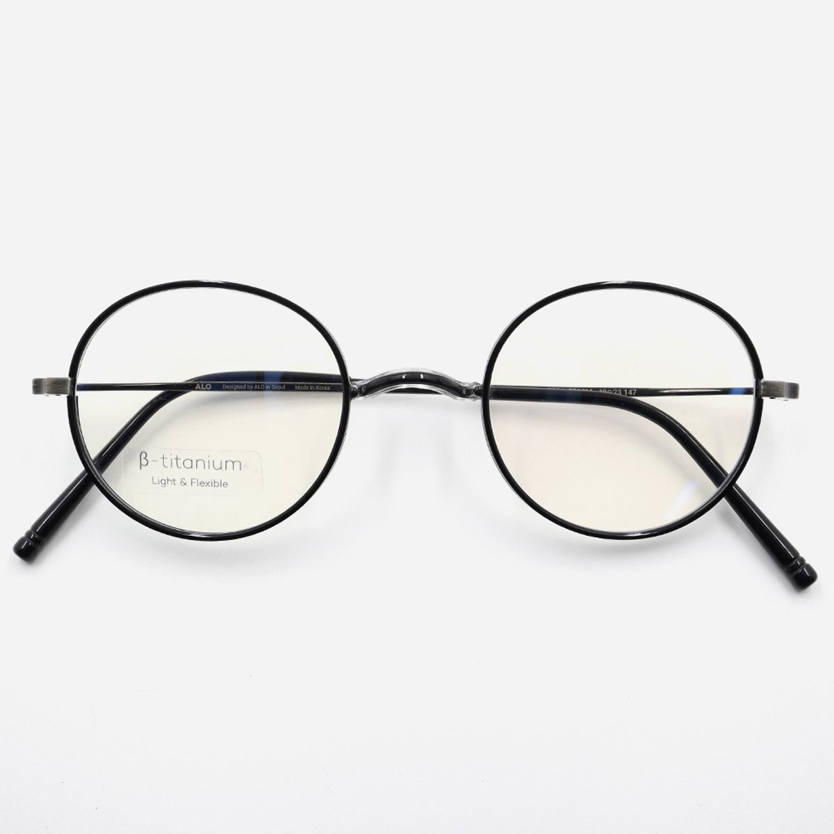 알로아이웨어(ALO EYEWEAR) [Nose Saddle] AL8206 0910M 노즈새들 티타늄 라운드 블랙/그레이 안경테