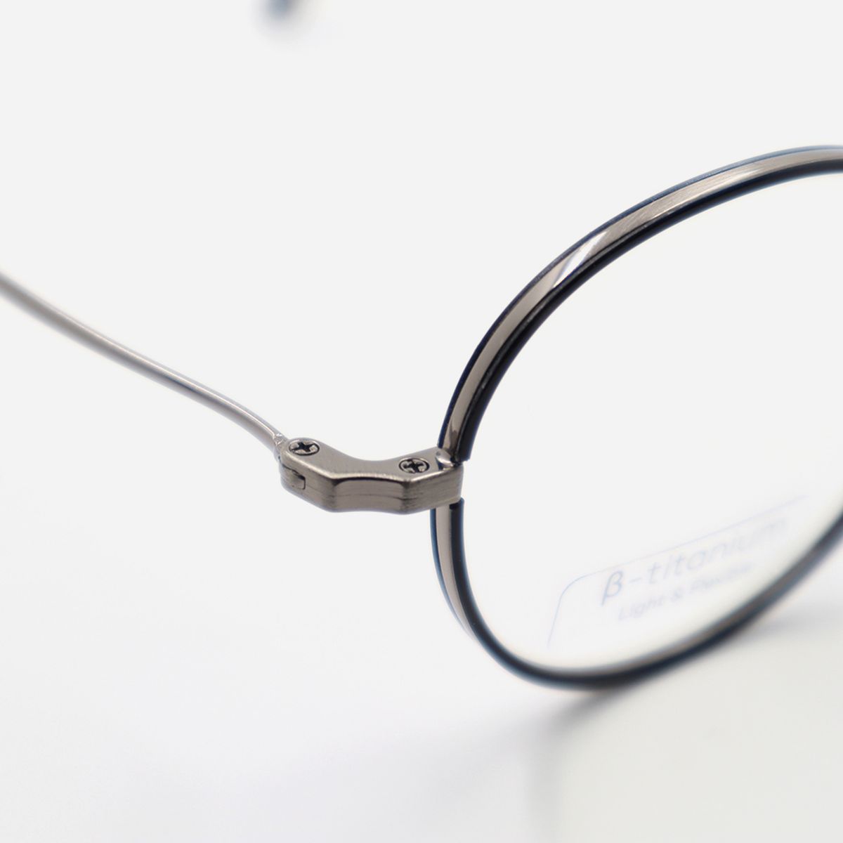 알로아이웨어(ALO EYEWEAR) [Nose Saddle] AL8206 1811M 노즈새들 티타늄 라운드 블랙/실버 안경테