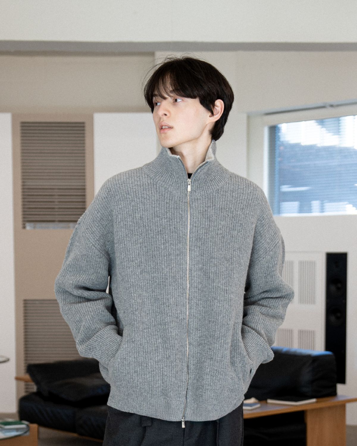 아스트레이(ASTLAY) Excella Lambswool Knit zip-up (Gray / Light Gray)