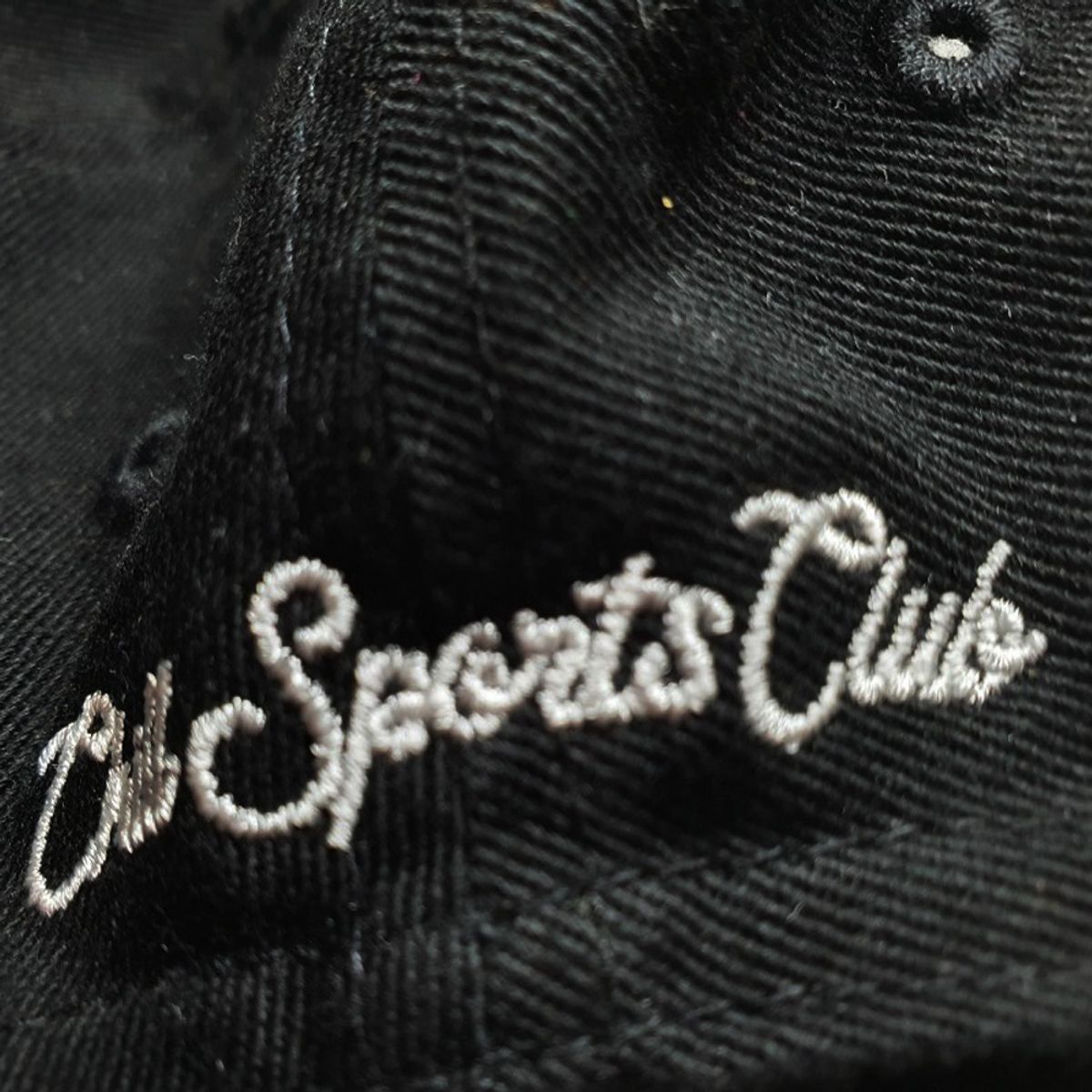 칠스포츠클럽(CHILL SPORTS CLUB) 돌핀클럽 6패널 볼캡 윗 볼마커  블랙