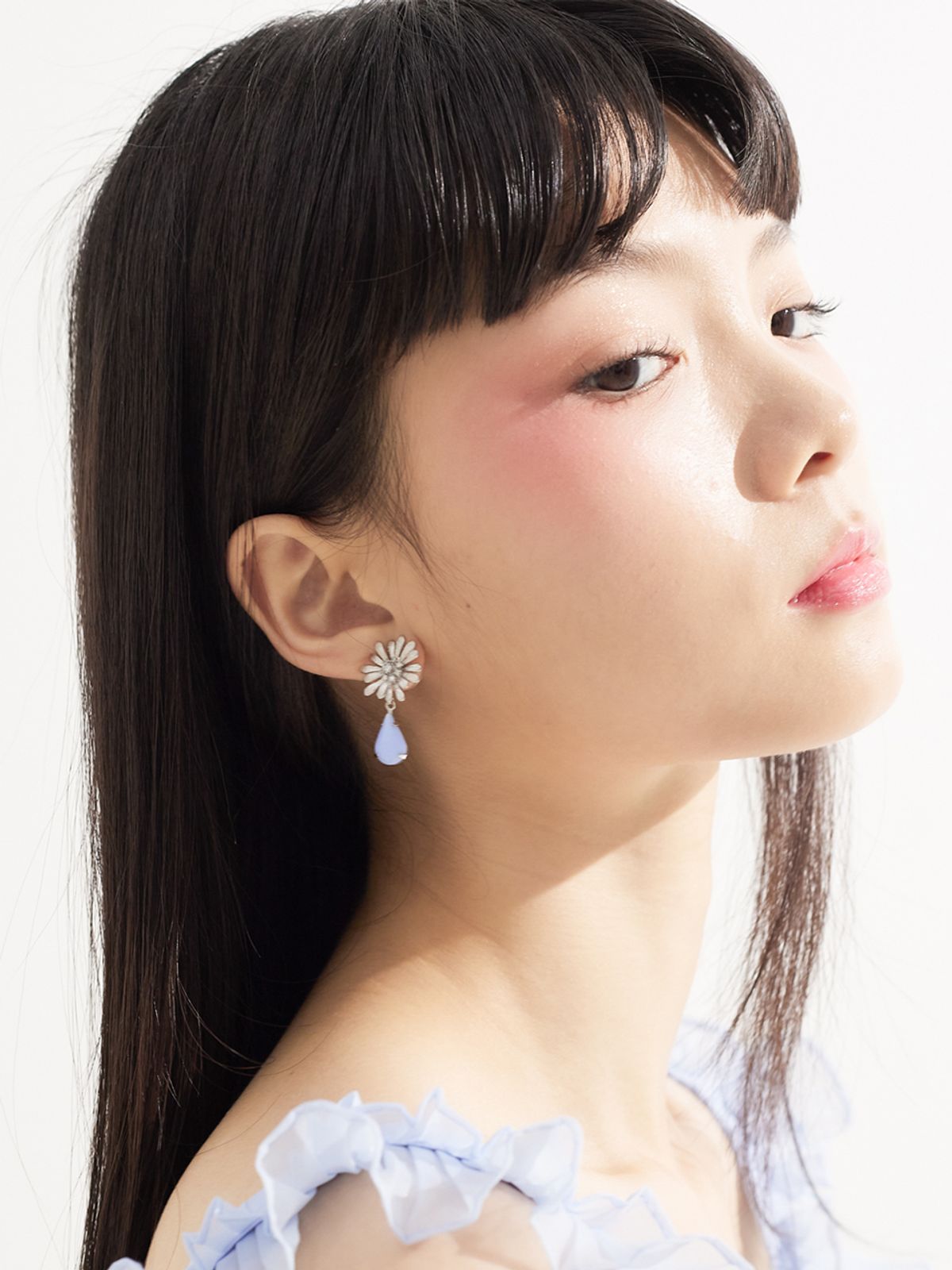 러뷰이(LOVUEE) 비터 데이지 귀걸이