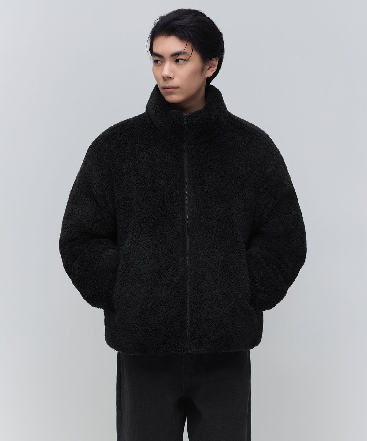 무신사 스탠다드(MUSINSA STANDARD) 데일리 푸퍼 리버서블 플리스 숏 패딩 재킷 [블랙/블랙]