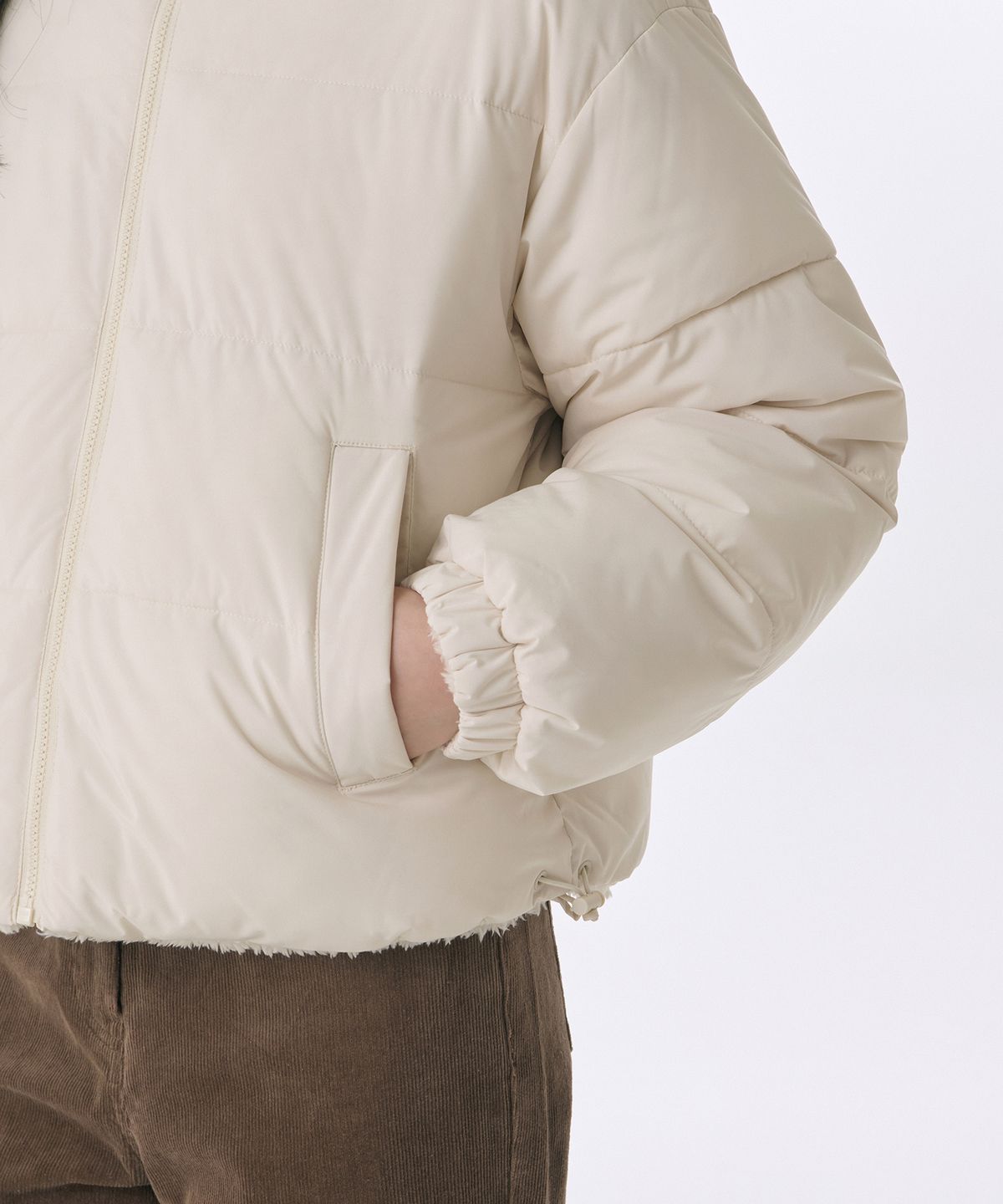 무신사 스탠다드 우먼(MUSINSA STANDARD WOMAN) 우먼즈 데일리 푸퍼 리버서블 플리스 숏 패딩 재킷 [크림/크림]
