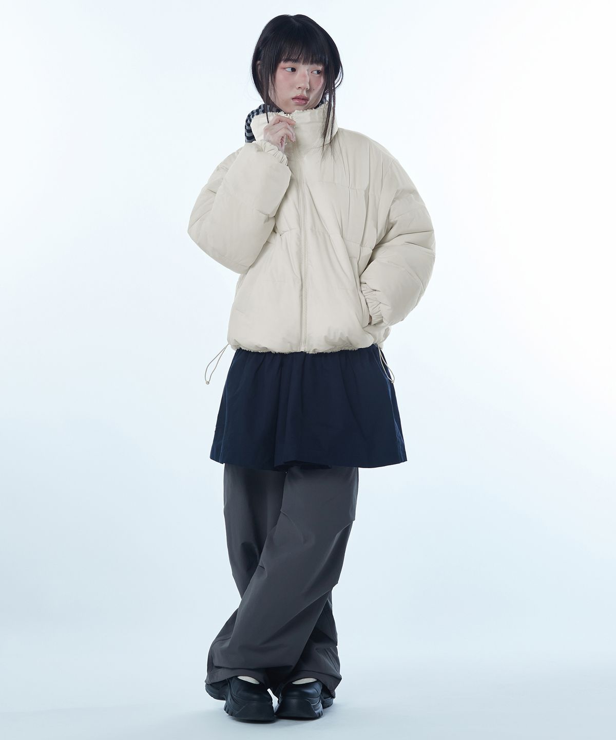무신사 스탠다드 우먼(MUSINSA STANDARD WOMAN) 우먼즈 데일리 푸퍼 리버서블 플리스 숏 패딩 재킷 [크림/크림]