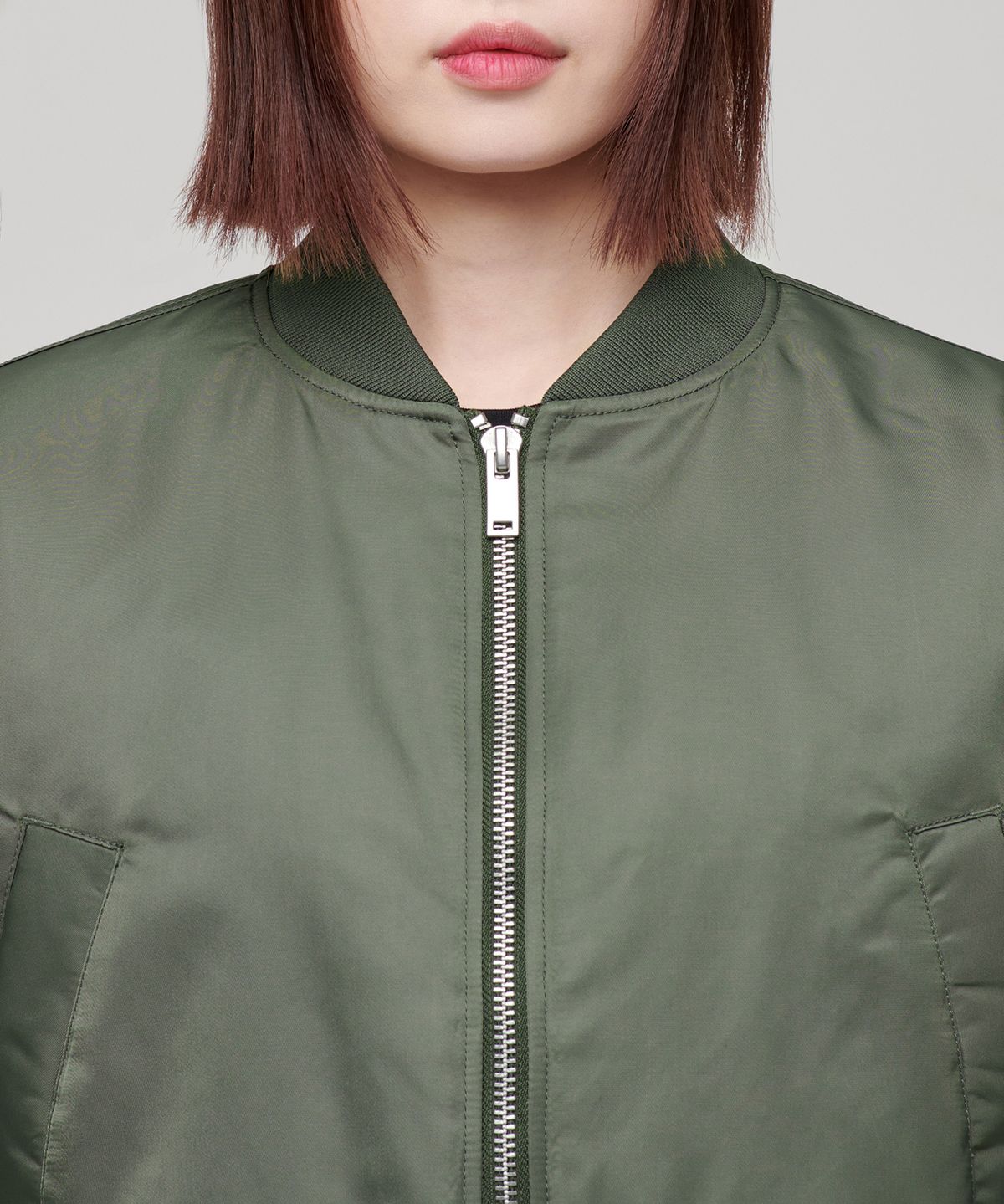 무신사 스탠다드 우먼(MUSINSA STANDARD WOMAN) 우먼즈 크롭 MA-1 보머 재킷 [카키]