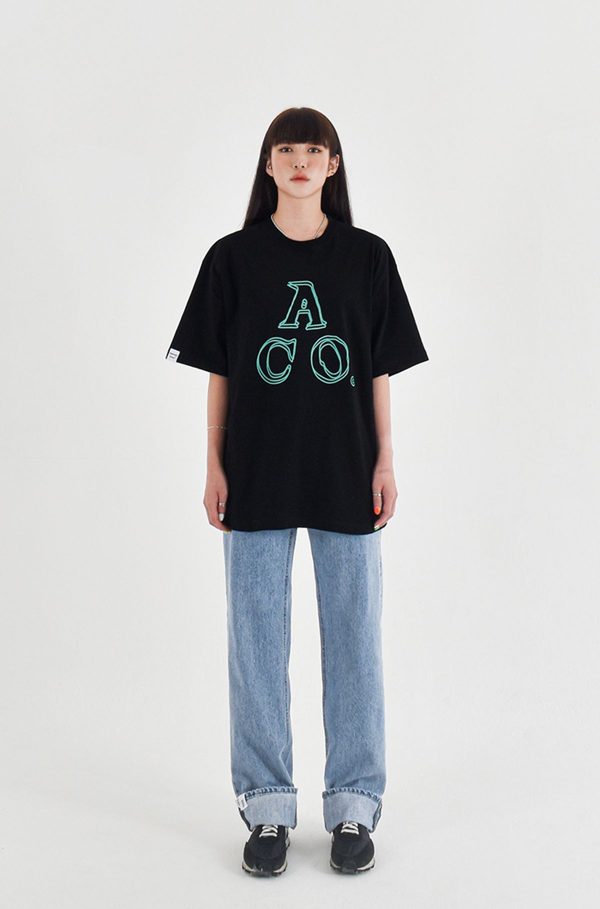 어퍼스트로피 콤마(APOSTROPHE COMMA) ACO 로고 반팔티셔츠 (블랙-민트)