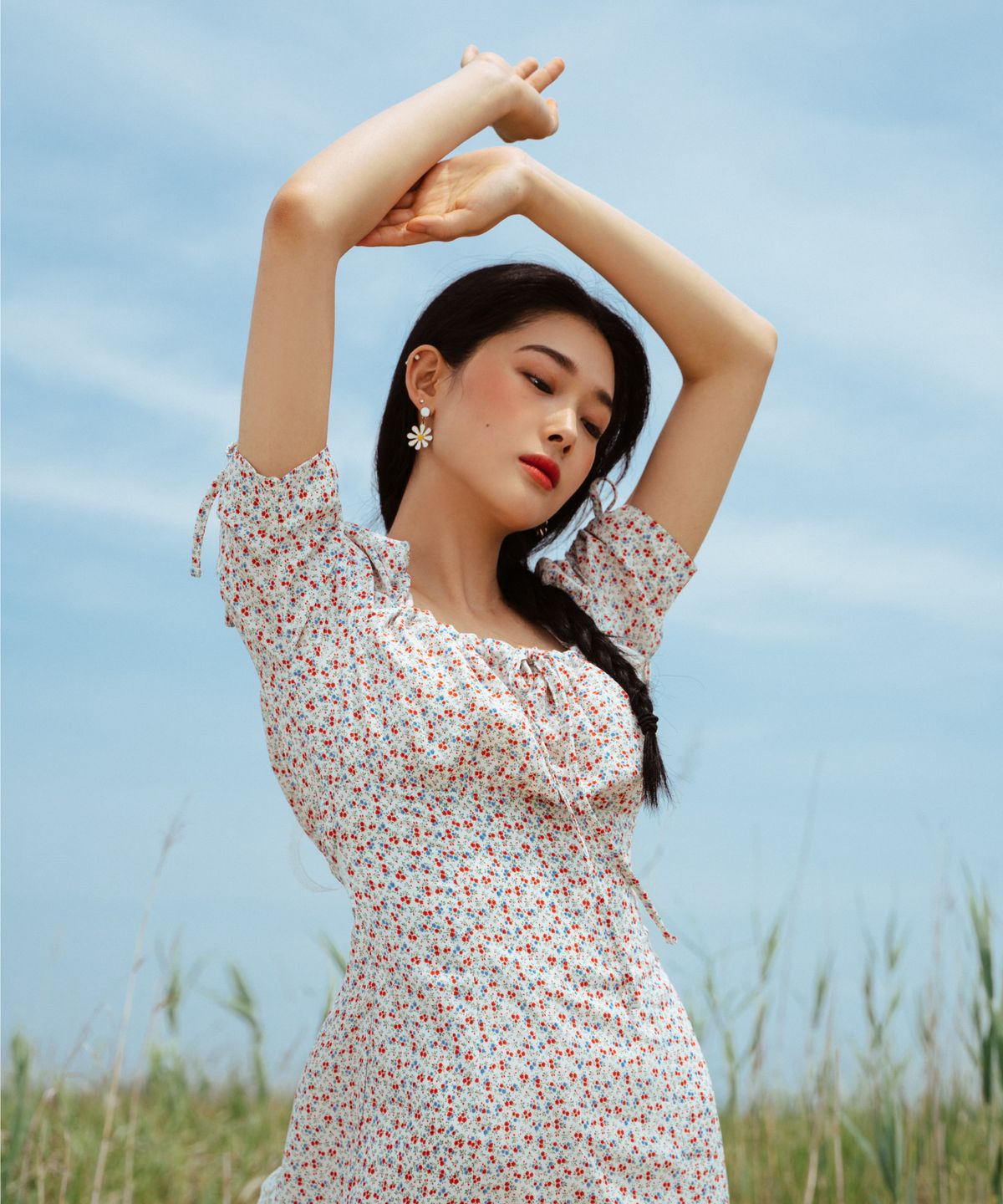 미미몽드(MIMI MONDE) 크림 레이스 드레스(와일드베리)