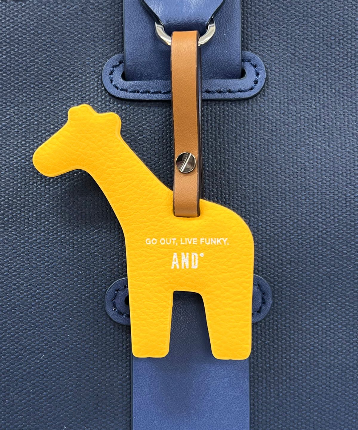 앤드 골프(AND GOLF) Buddy Charm Yellow Giraffe