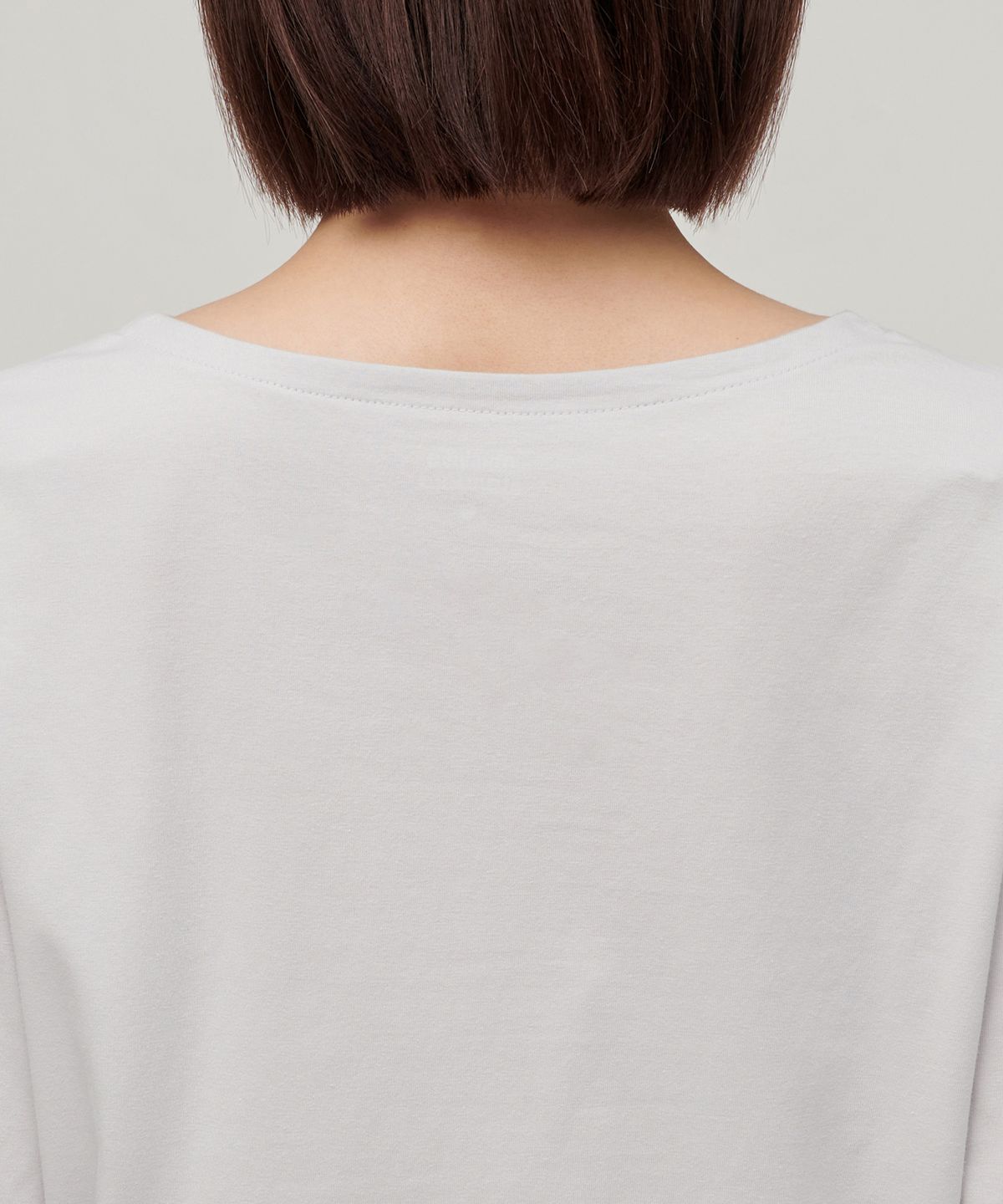 무신사 스탠다드 우먼(MUSINSA STANDARD WOMAN) 우먼즈 릴렉스드 보트 넥 긴소매 티셔츠 [애쉬 그레이]