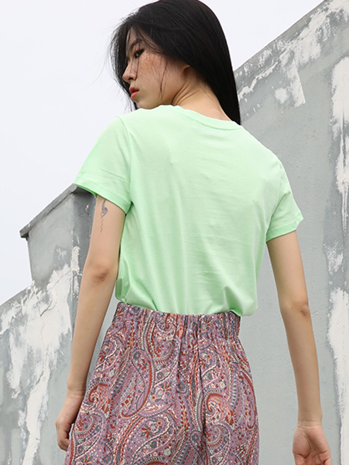 쏘리, 투 머치 러브(SORRY, TOO MUCH LOVE) So Luv Crop Tee_Green