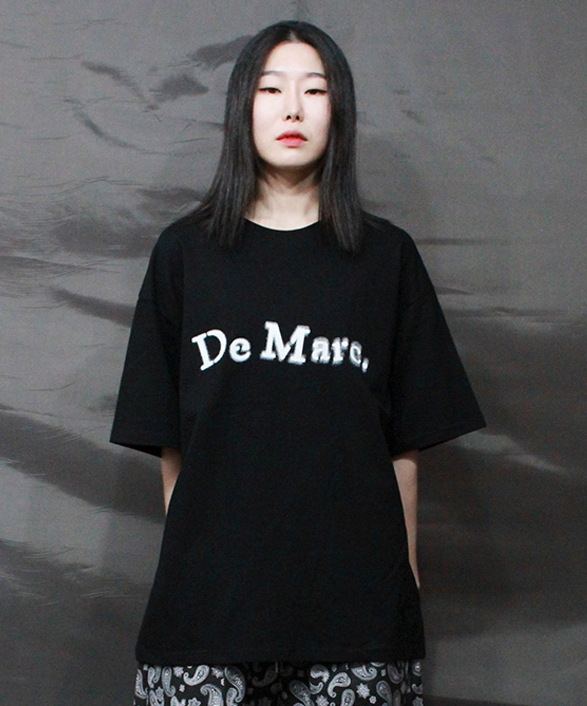 드마크(DEMARC) 빈티지 로고 오버핏 반팔 티셔츠 블랙