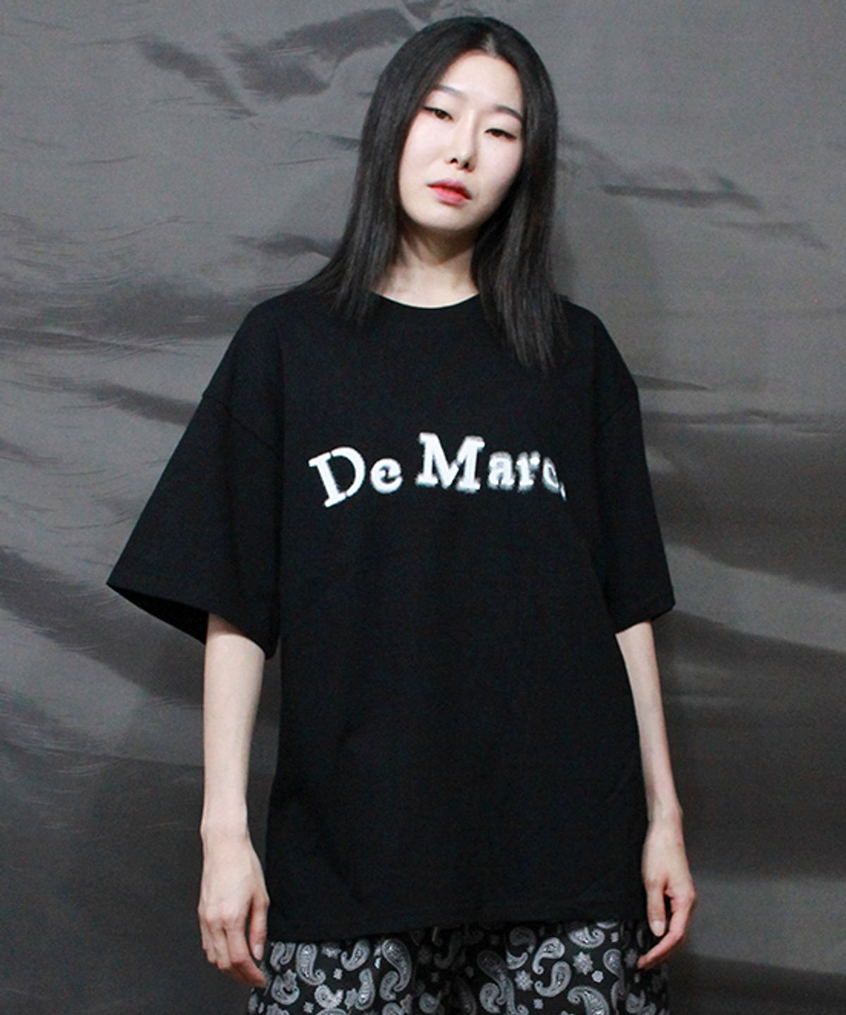 드마크(DEMARC) 빈티지 로고 오버핏 반팔 티셔츠 블랙