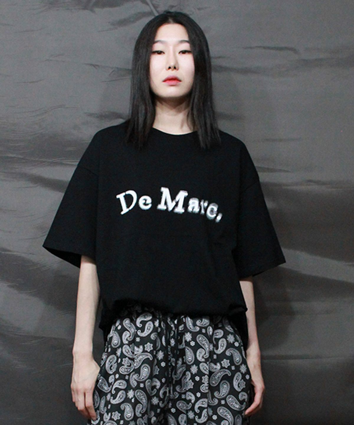 드마크(DEMARC) 빈티지 로고 오버핏 반팔 티셔츠 블랙