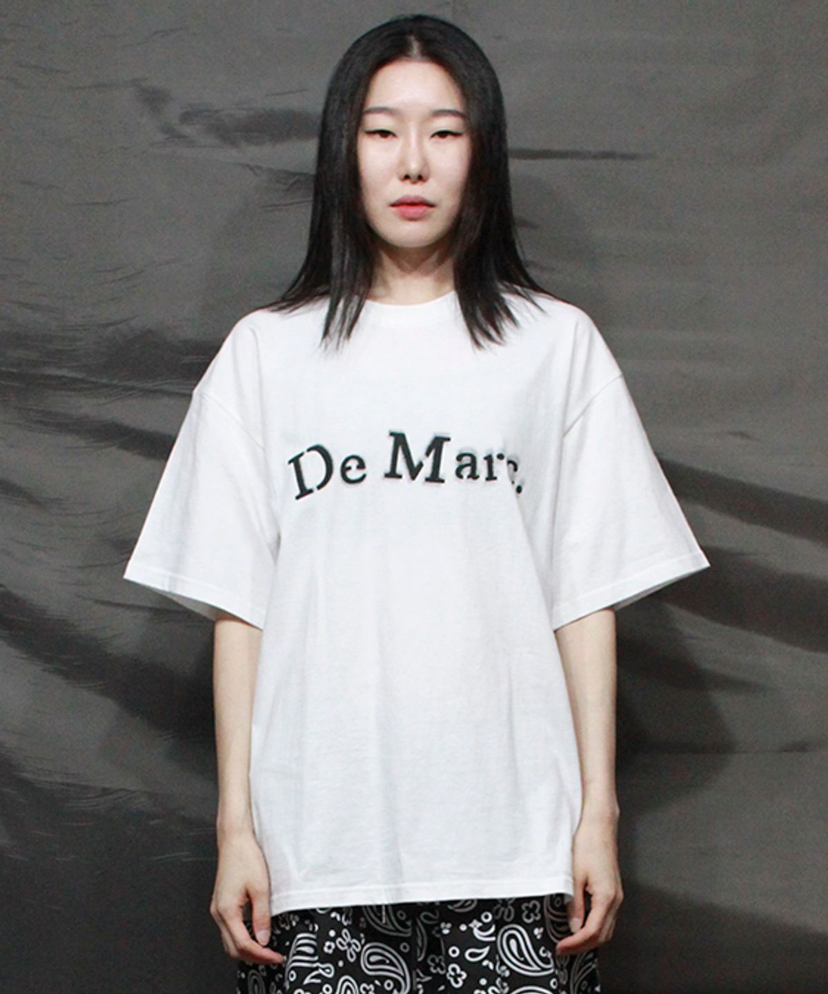 드마크(DEMARC) 빈티지 로고 오버핏 반팔 티셔츠 화이트
