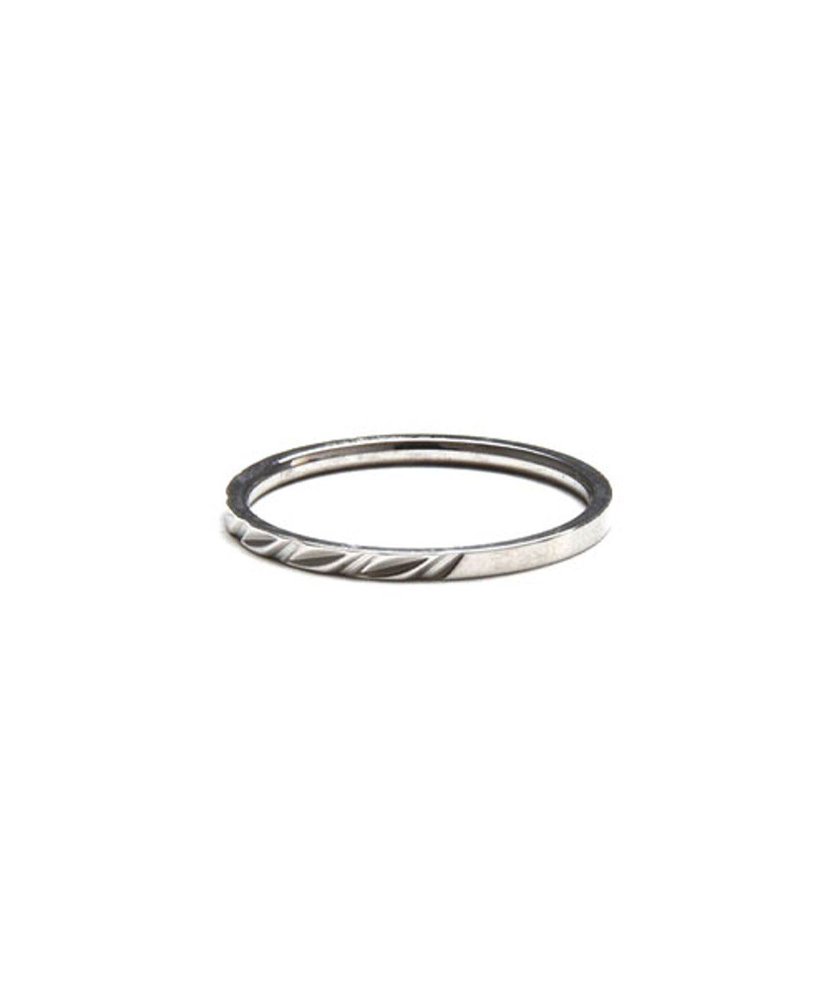 스칼렛또블랙(SCALETTOBLACK) BA028 Half angled ring