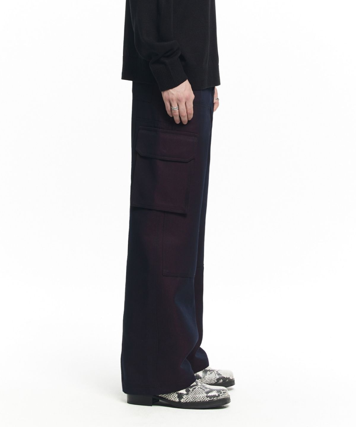 메종미네드(MAISON MINED) OBLIQUE CARPENTER WIDE PANTS NAVY