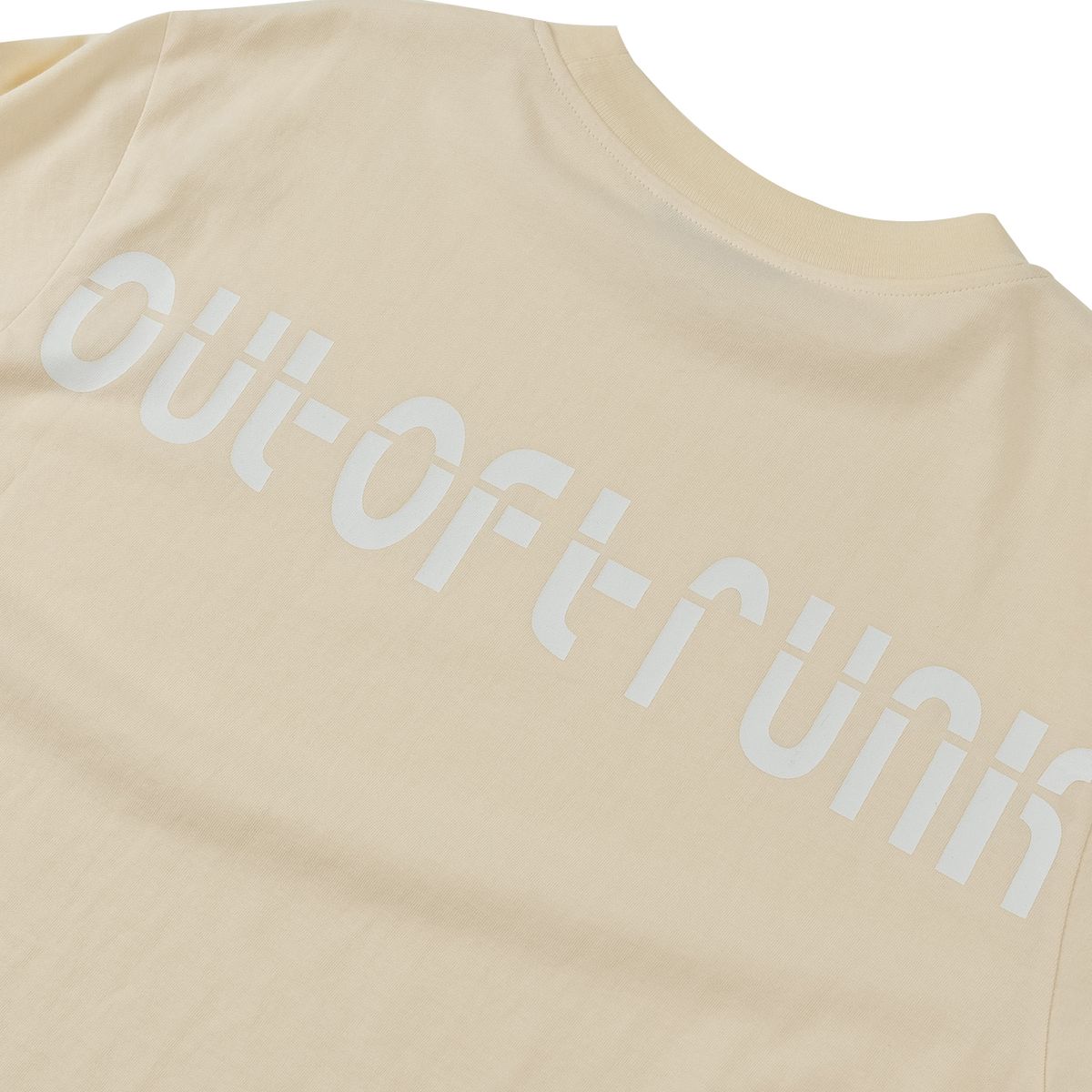 아웃 오브 트렁크(OUT OF TRUNK) Symbol Logo Tee (Yellow)
